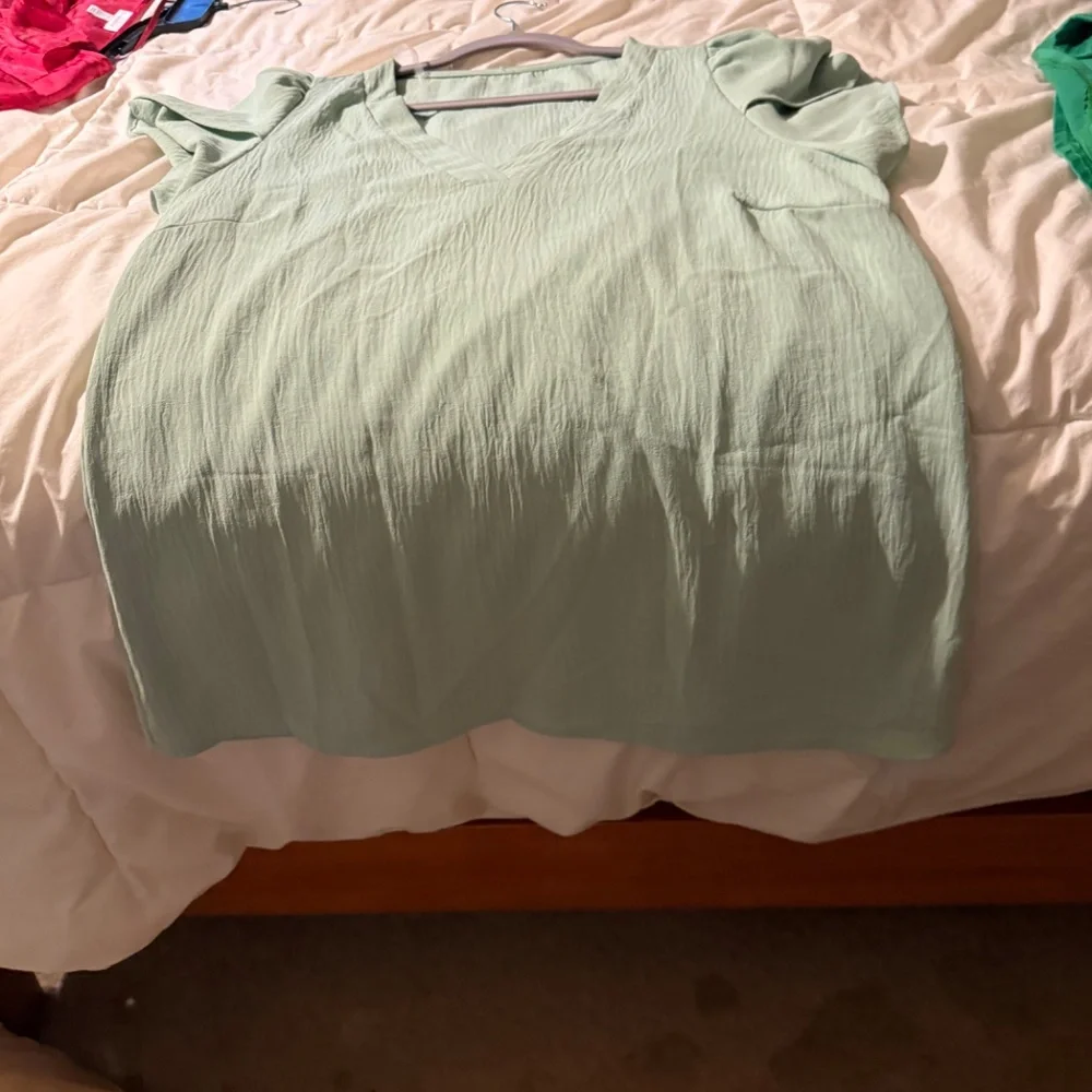 Blouse - Picture 2 of 2